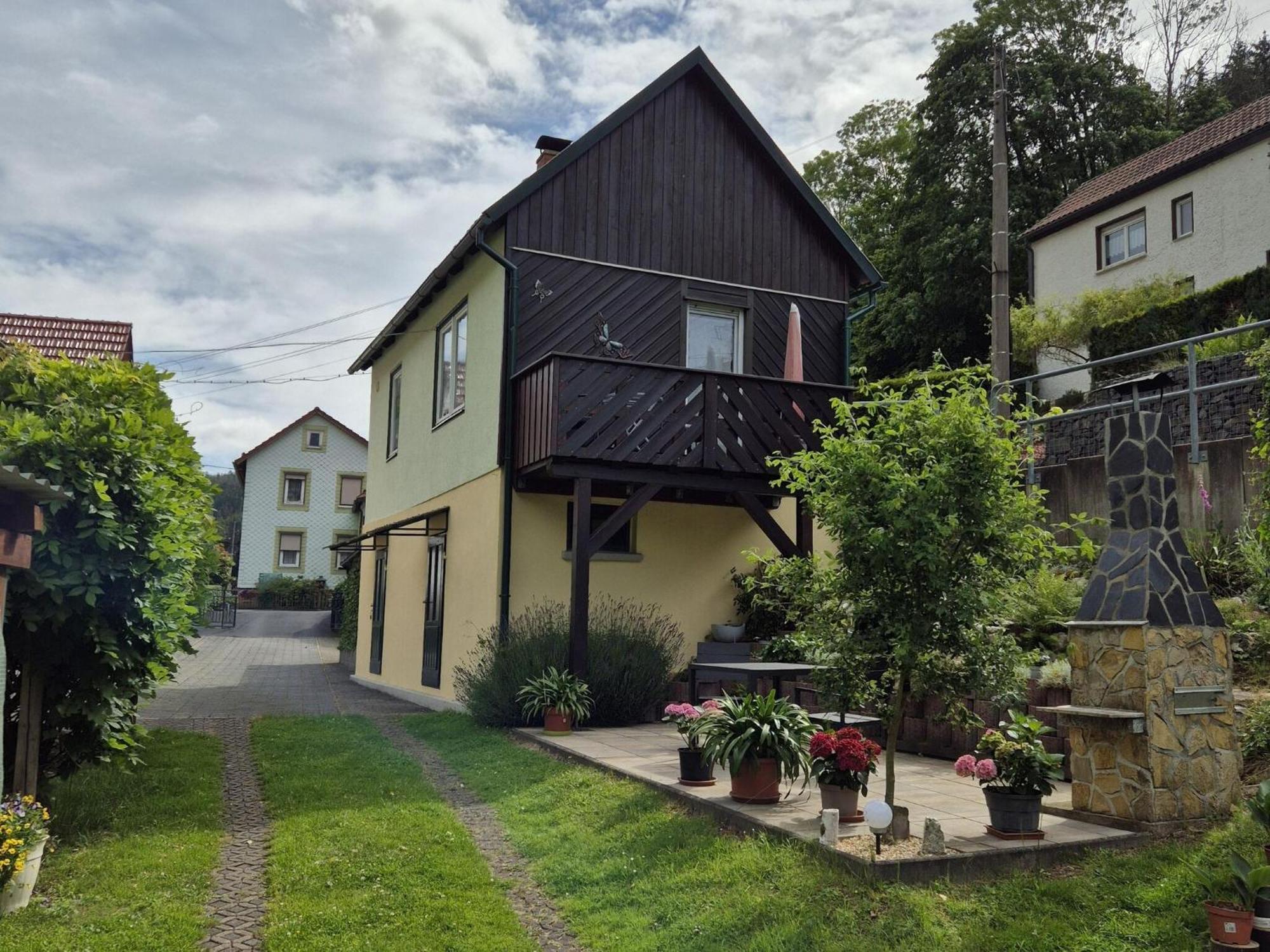 Holiday Home With Garden Langenbach  Luaran gambar